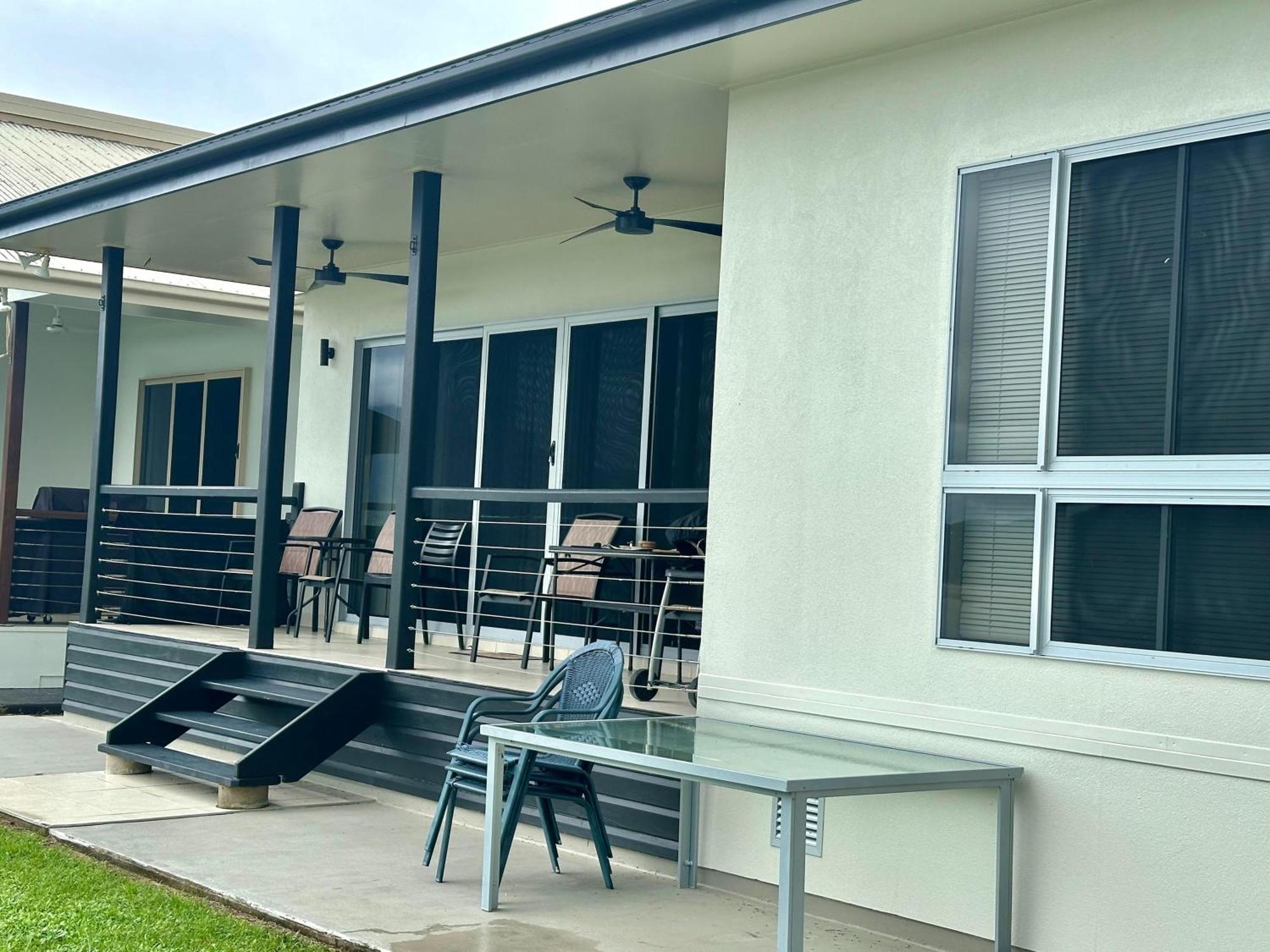 Hinchinbrook Resorts Management Pty Ltd Lucinda Luaran gambar